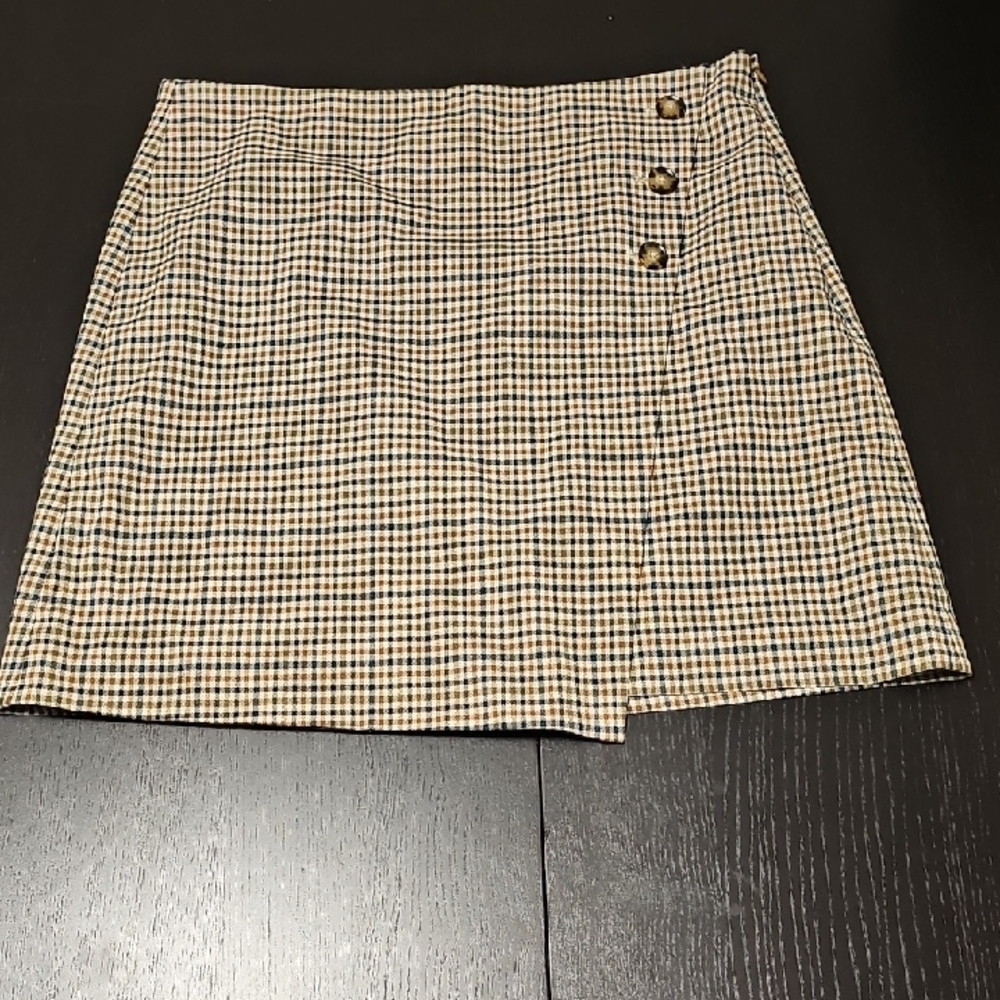 RW&CO. Checkered Mini Skirt with Button Accents